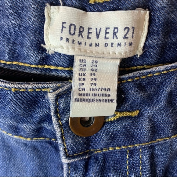 Forever 21 patchwork denim cutoff shorts size 27 - Picture 3 of 8